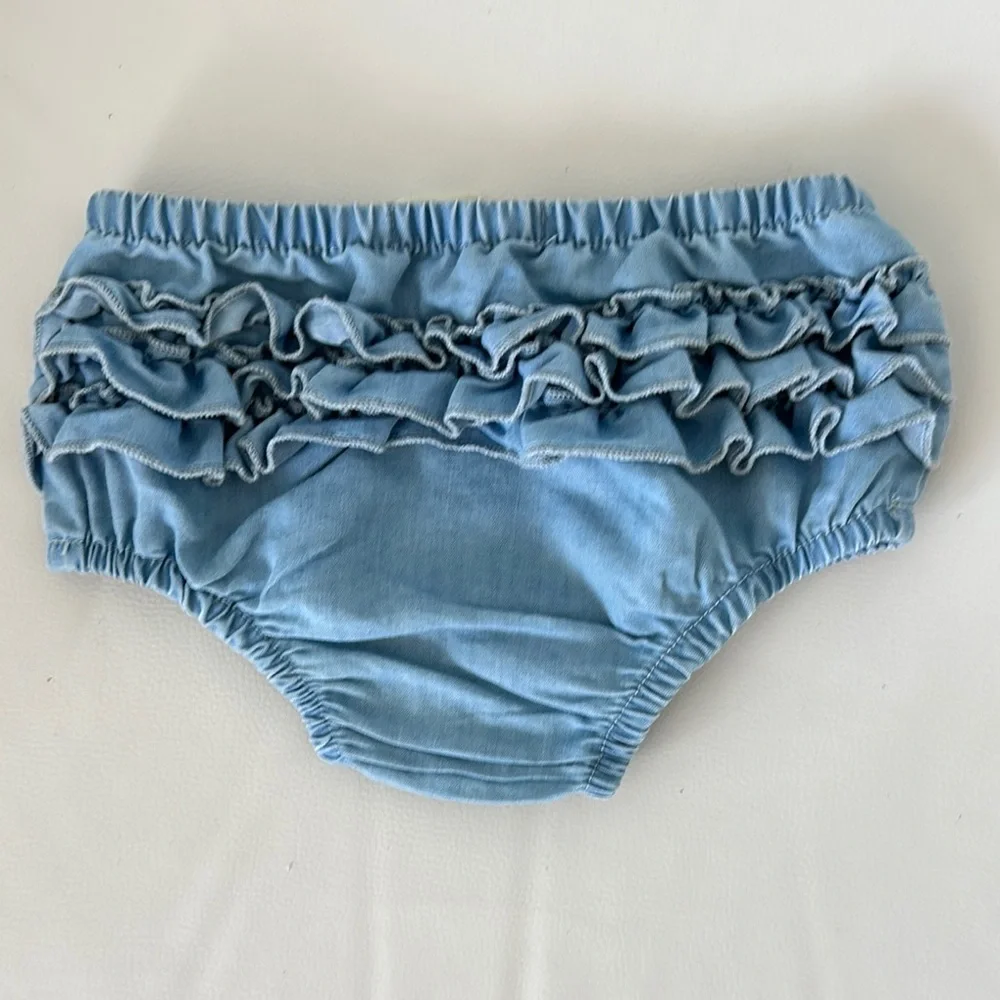 NWOT Levi's Blue Diaper Covers Cotton Waistband Chambray